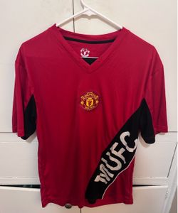 Manchester United shirt size mens large
