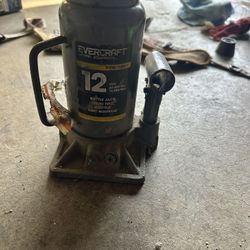 12 Ton Bottle Jack Only
