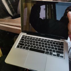 MacBook Pro 2010 Locked