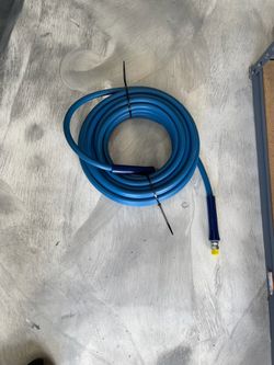 Pressure washer hoses