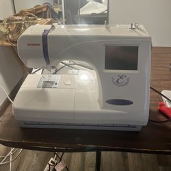 Janome Memory Craft 300 E