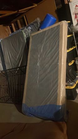 A box bed for a twin bed