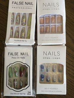 4 Sets Of Press On Nails Never Been Opened