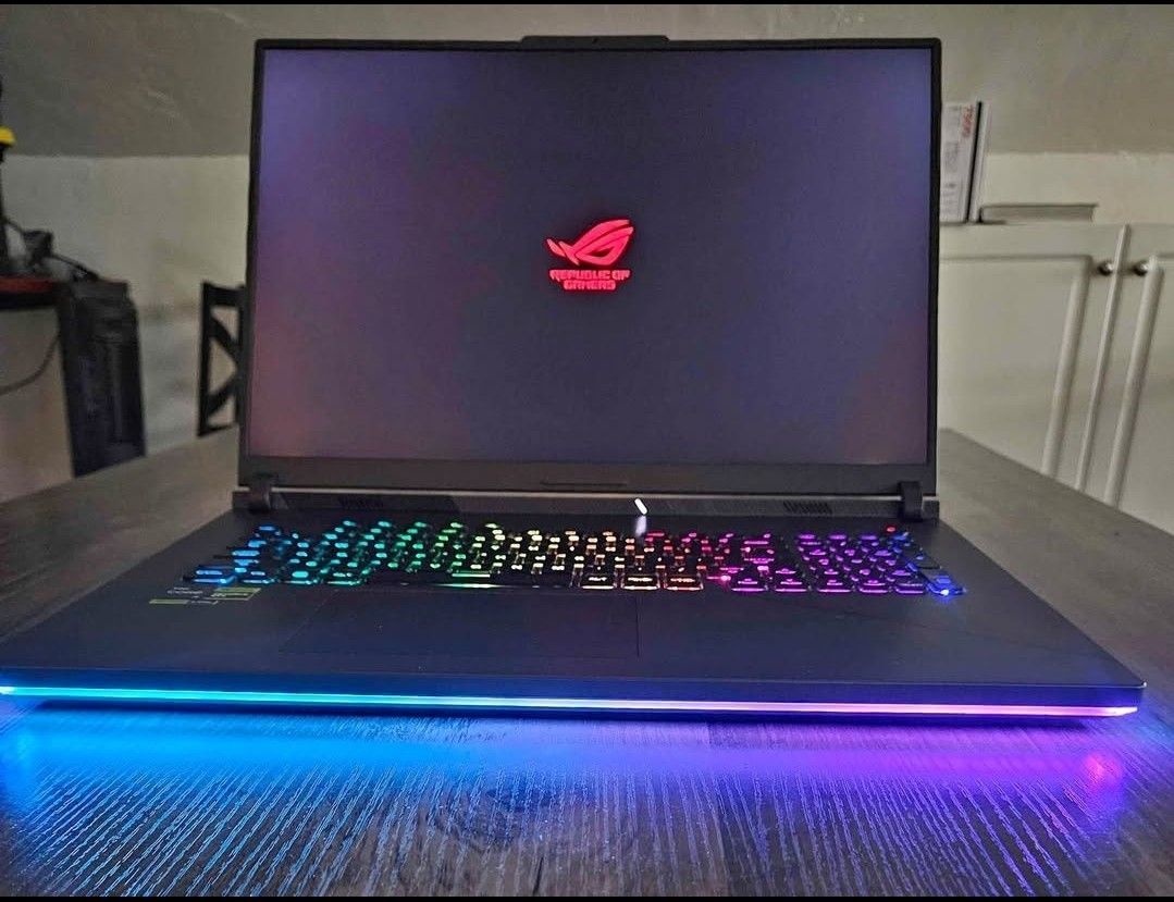 ASUS -ROG Strix 18" Gaming Laptop