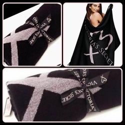 NEW VICTORIA'S SECRET PINK N BLACK RIBBON BOW LOGO HEART FLEECE FRINGE ACCENT THROW BLANKET 