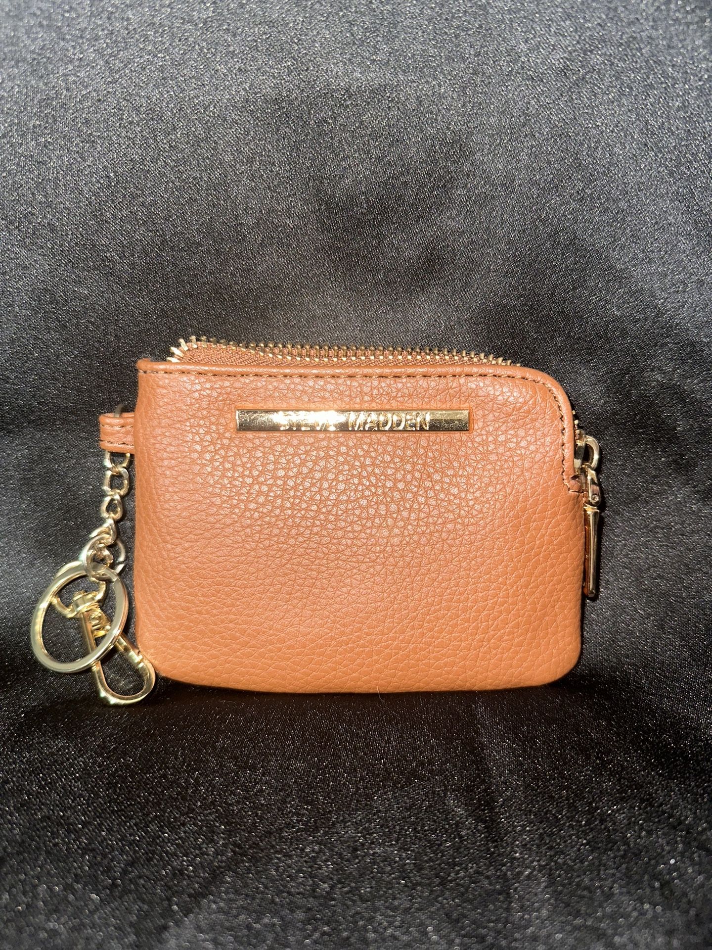 Small steve madden wallet outlet