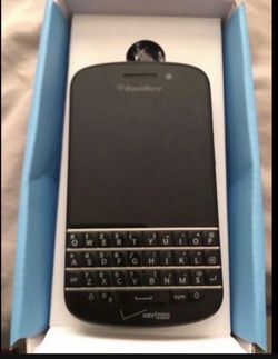 Blackberry Q10 GSM Unlocked (Black) 16GB (BlackberryQ10Black)