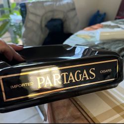 LIKE NEW Vintage 1945 Flor De Tabacos PARTAGAS Ceramic SALE $110 O.B.O 🍀  