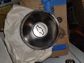 1949 CHEVY HUB CAPS X3