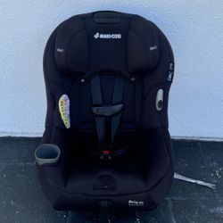 MAXI COSÍ PRIA CONVERTIBLE CAR SEAT!!