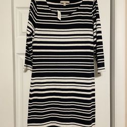 Brand New Banana Republic Black & White Striped Sweater Dress - Size Medium