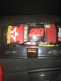 Texaco havoline racing #28 ERNIE IRVAN DIECAST BANK1:24 scale with base NEW