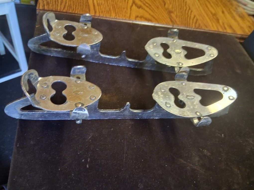 Antique Ice Skates
