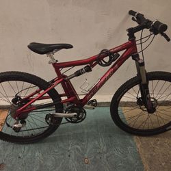 Red Santa Cruz Superlight Large