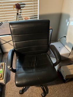 Desk chair