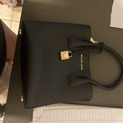 Michael Kors Small Bag - Authentic