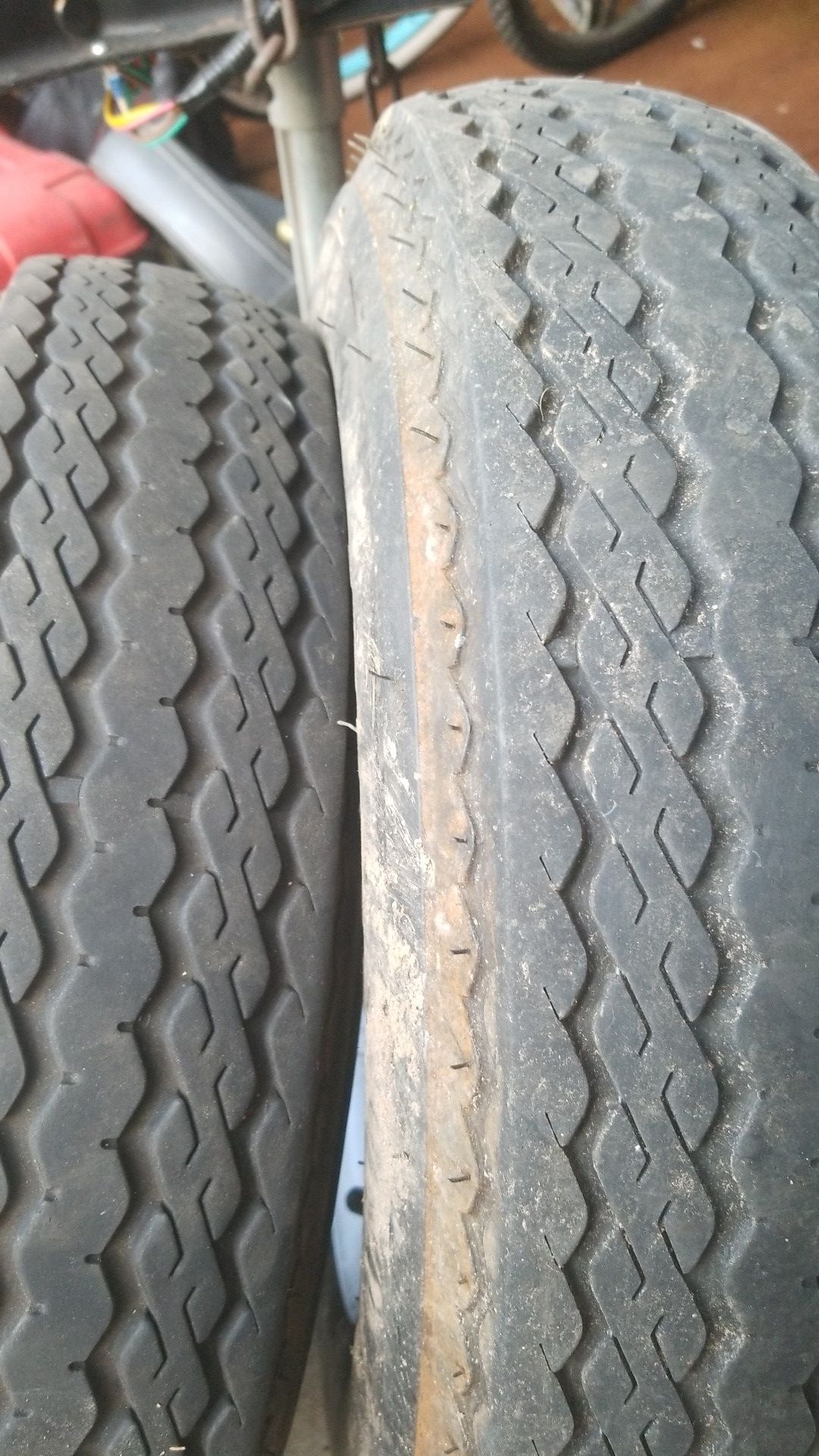 Trailer tires 5.30-12