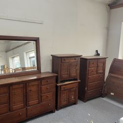 Rustic Pine Sleigh Bedroom Set 5pc