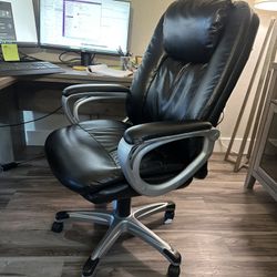 Comfortable Desk Chair 