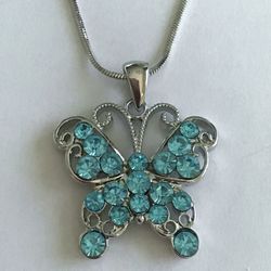  Crystal Butterfly Necklace Turquoise Color On Snake Chain *Ship Nationwide Or Pickup Boca Raton