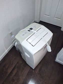 LG 14,000 BTU Portable Air Conditioner - Works Great! (LP1417WSRSM)