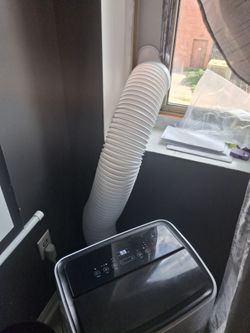 Portable air conditioner conditioner .