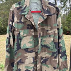 US Army Camo Military Field Jacket  Size Medium Regular,military Uniform