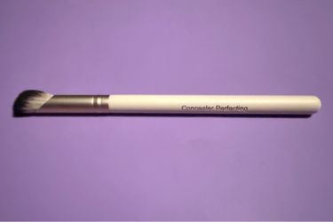 NEW Beau Gâchis Concealer Perfecting Makeup Brush