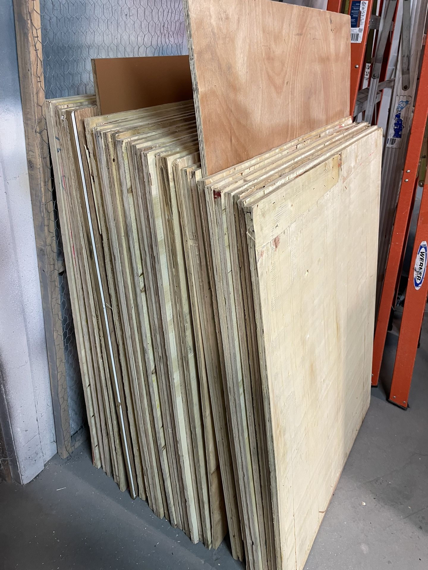 Plywood MDO Wood Lumber 50”x39”