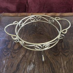 Flower pot base holder