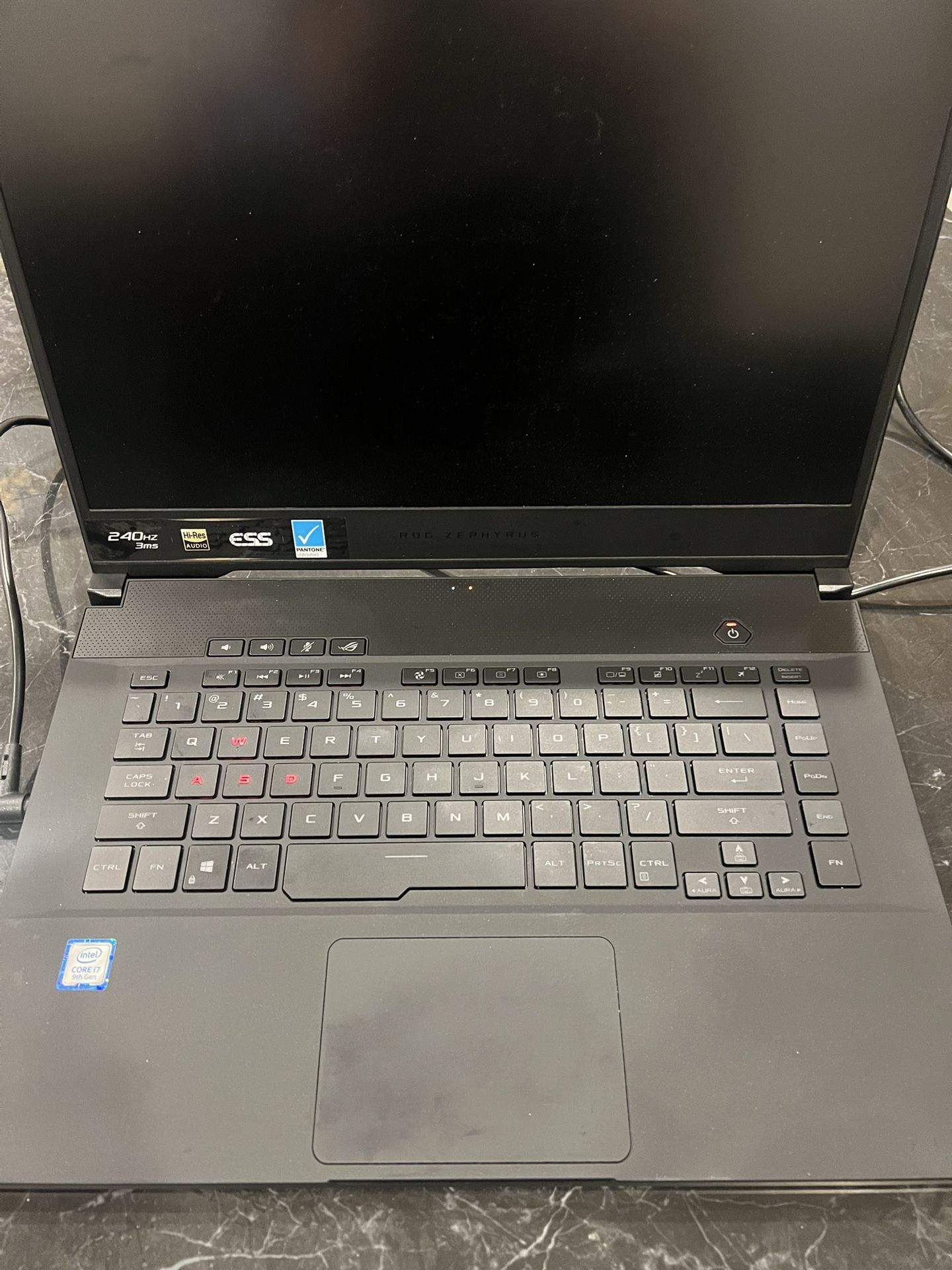 ROG Zephyrus M Thin and Portable Gaming Laptop, 15.6”