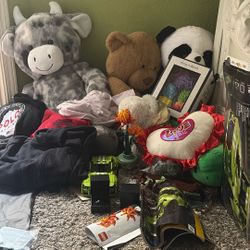 Selling Everything My Ex Gave Me
