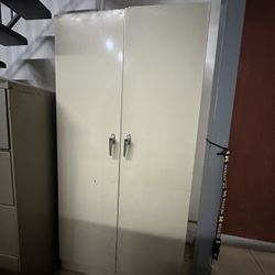 Metal Storage Cabinet With Shelves 35x18x70(H) Inches 