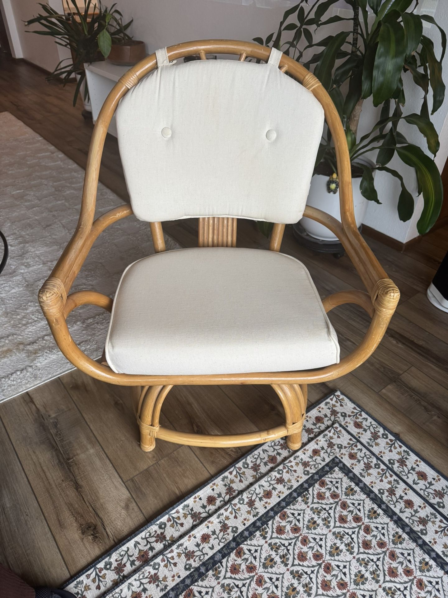 Rattan Swivel Chair
