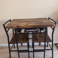 Small Dining Set W Storage 21.5”x31.5”