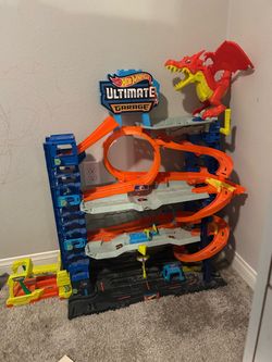 Hot Wheels Ultimate Garage Playset
