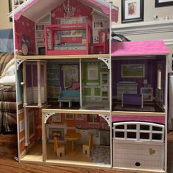 Kidkraft Doll House