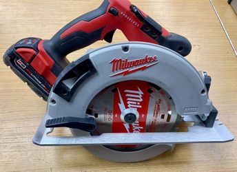 Milwaukee M18 2631-20 Brushless 7-1/4” Circular Saw with CP2.0 Battery