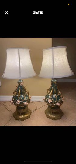 Vintage Gorgeous Floral 3D Table Lamps 