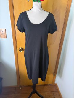 Basic H&M t-shirt dress  Large on tag  Smoke free home  In very good condition