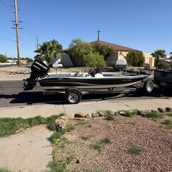2009 Stratus Bass boat