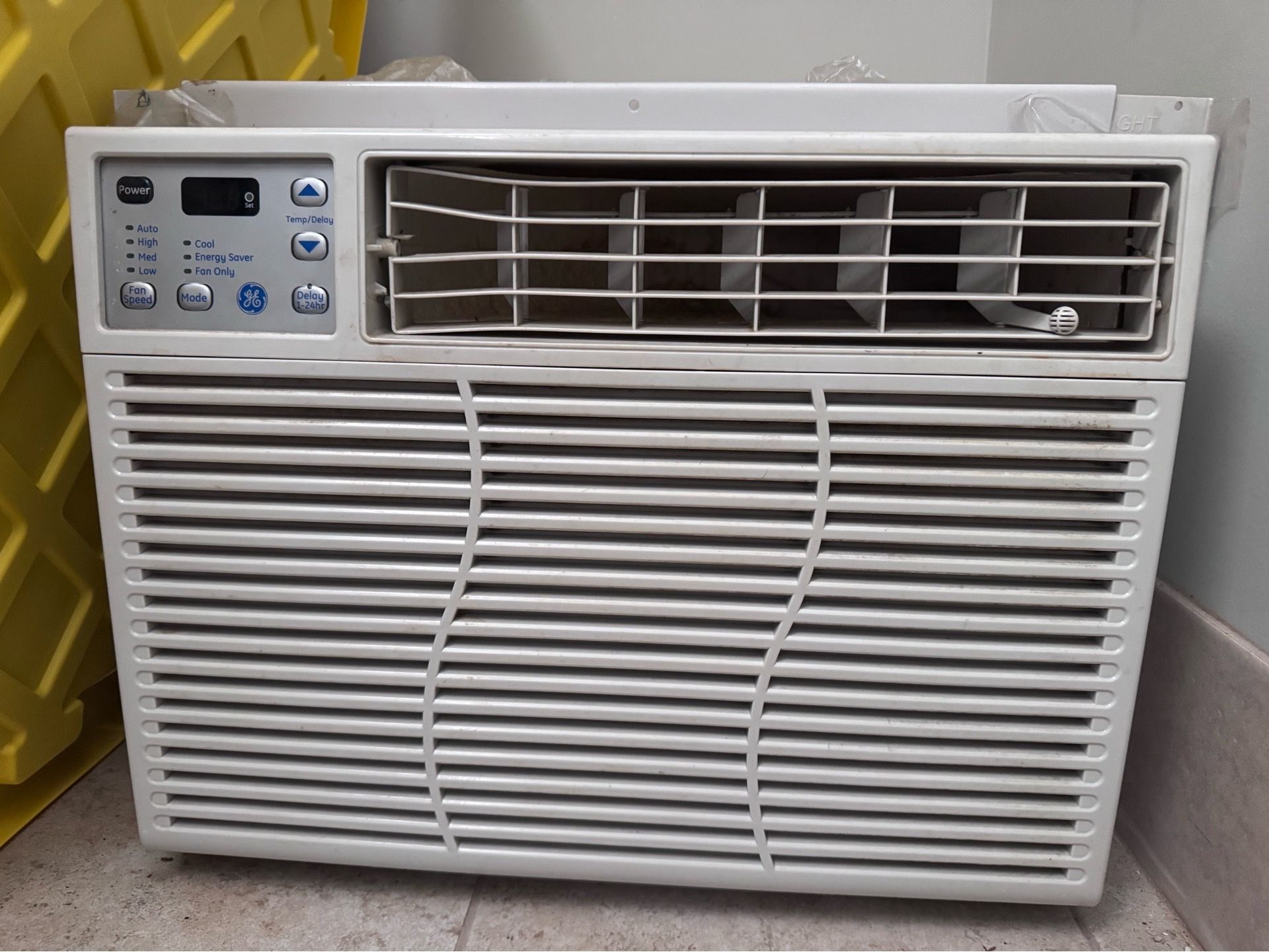 Window air conditioner