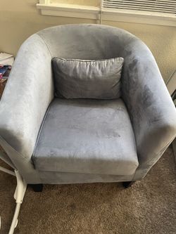 singe sofa seat 
