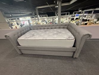 DAY BED