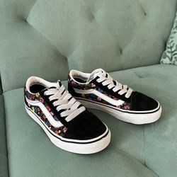 For sale Vans sneakers -13.5 Us Kids (18.5cm)