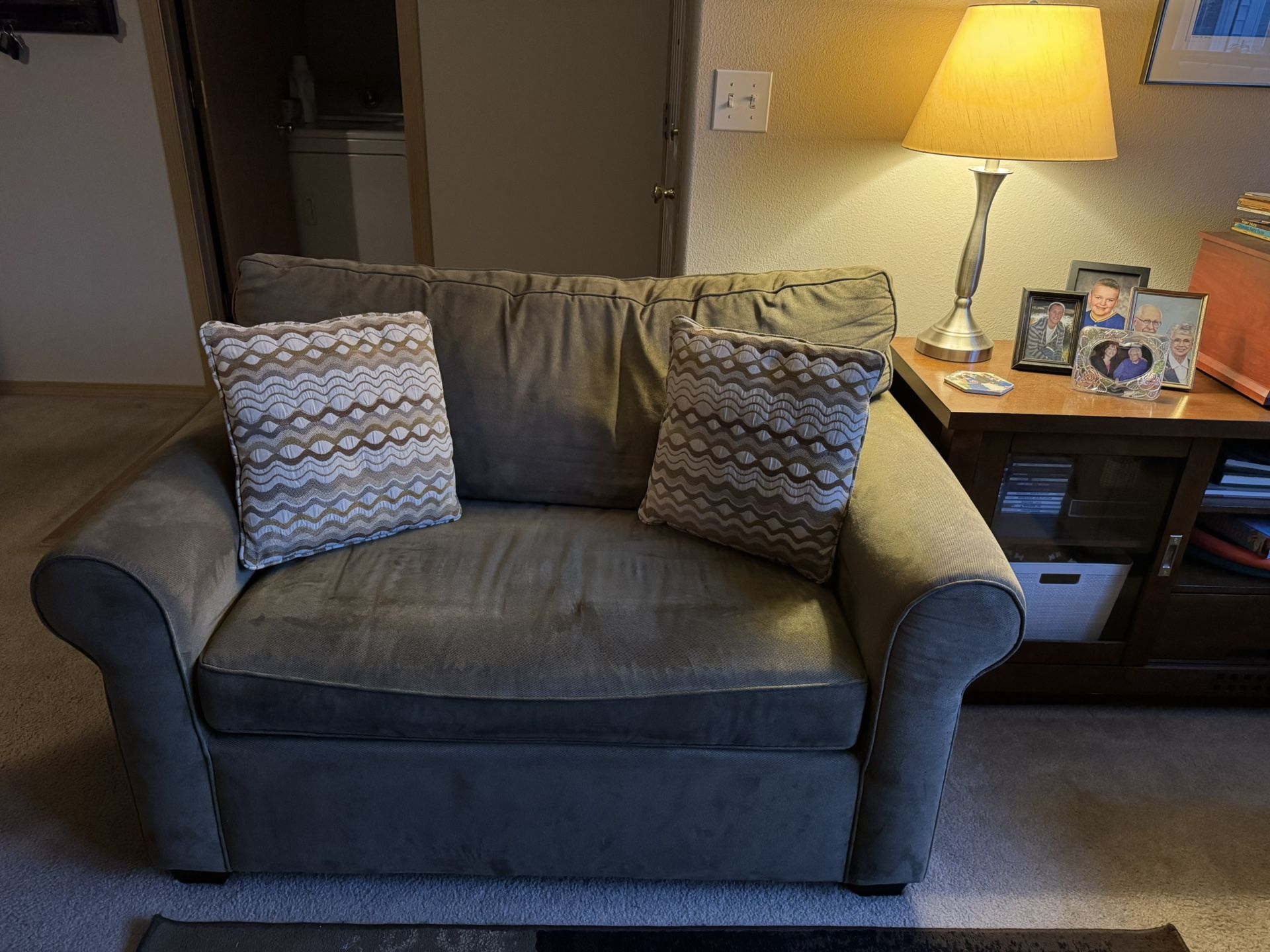 Love Seat Sleeper Sofa