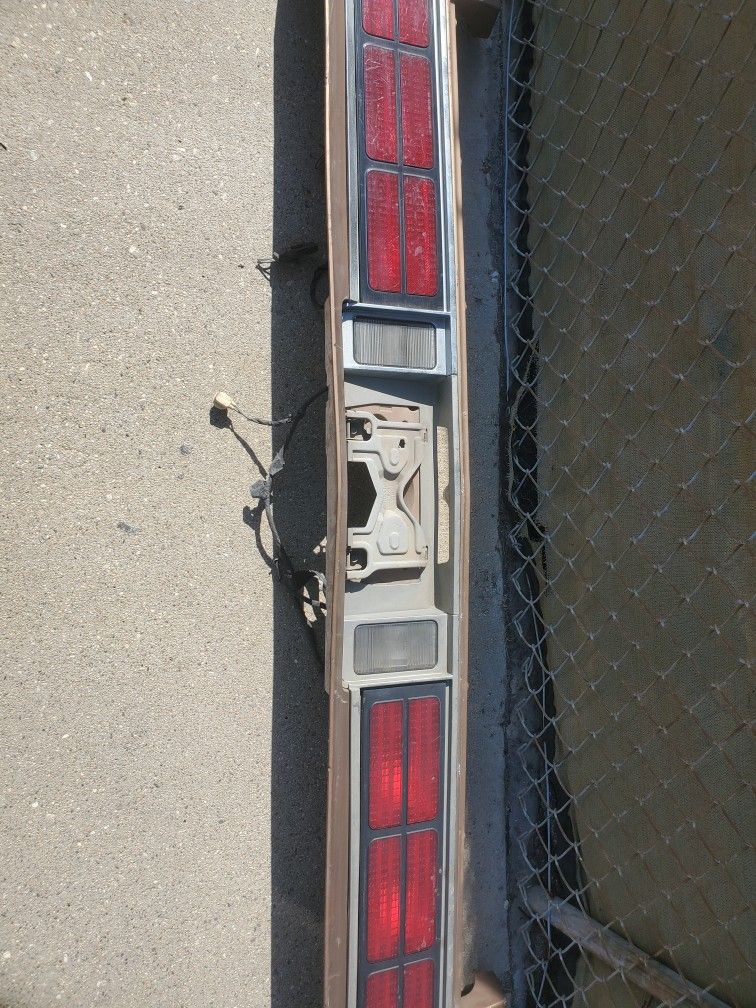 Chevy Caprice Euro Tail Light Panel Complete Gd Condition See Pictures