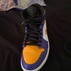 Air Jordan 1 Mids Lakers” (Purple/Yellow/White) colorway.