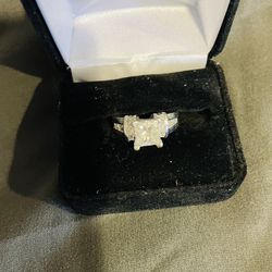 2.0 Diamond Engagement Ring In platinum setting