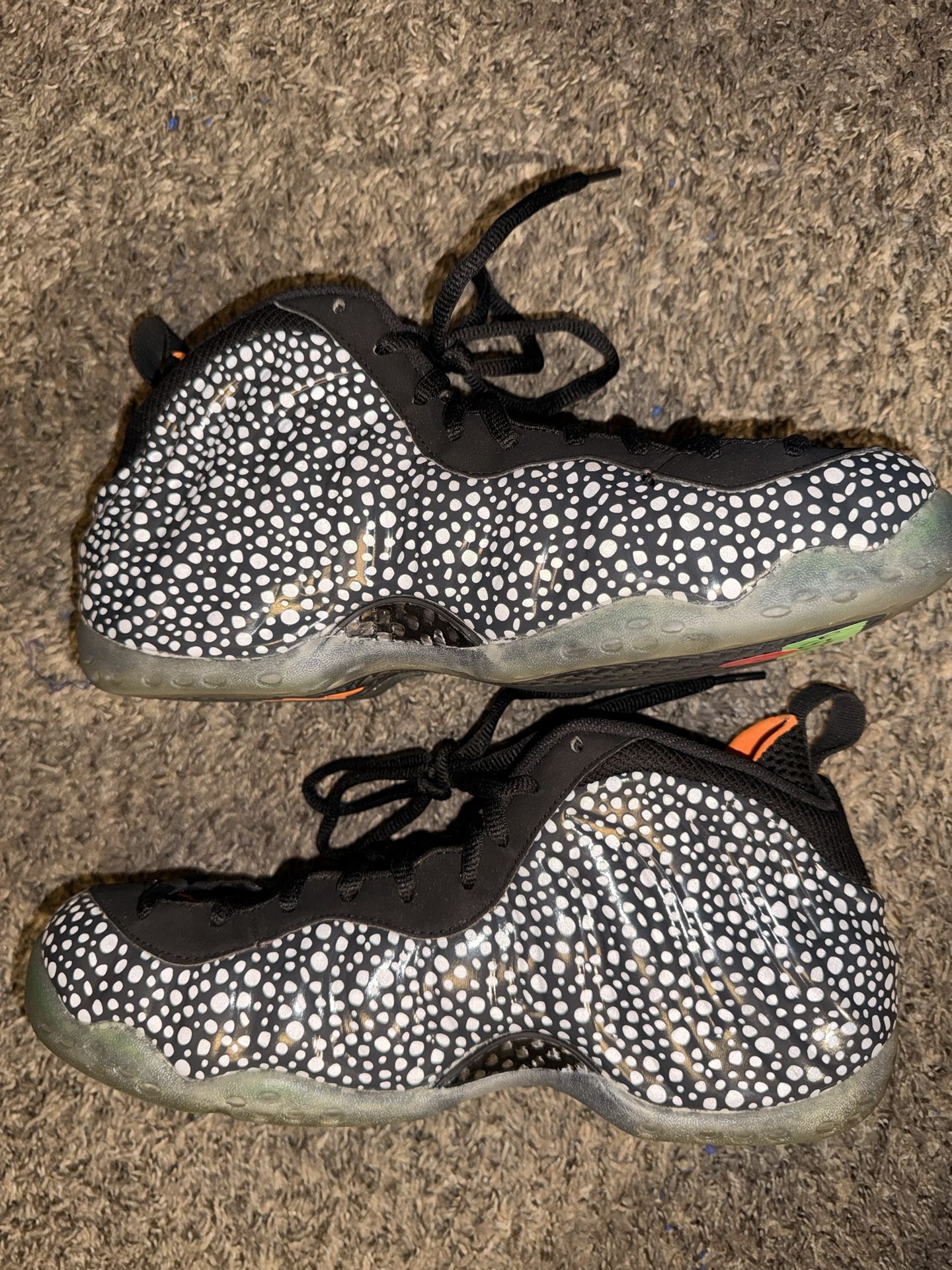 Nike Foamposited Size 9.5